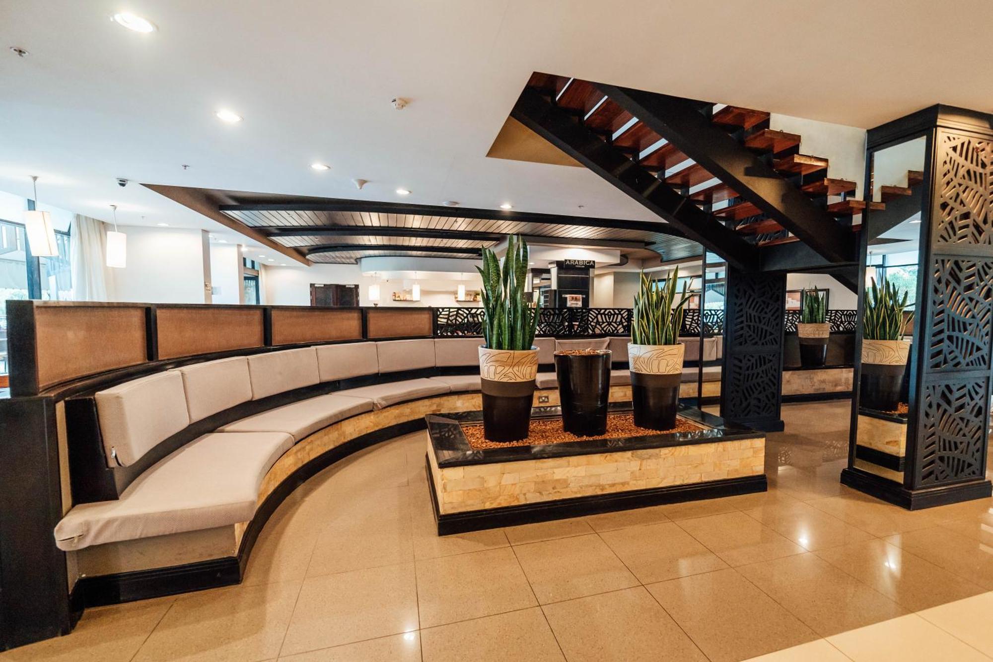 Mount Meru Hotel Αρούσα Εξωτερικό φωτογραφία