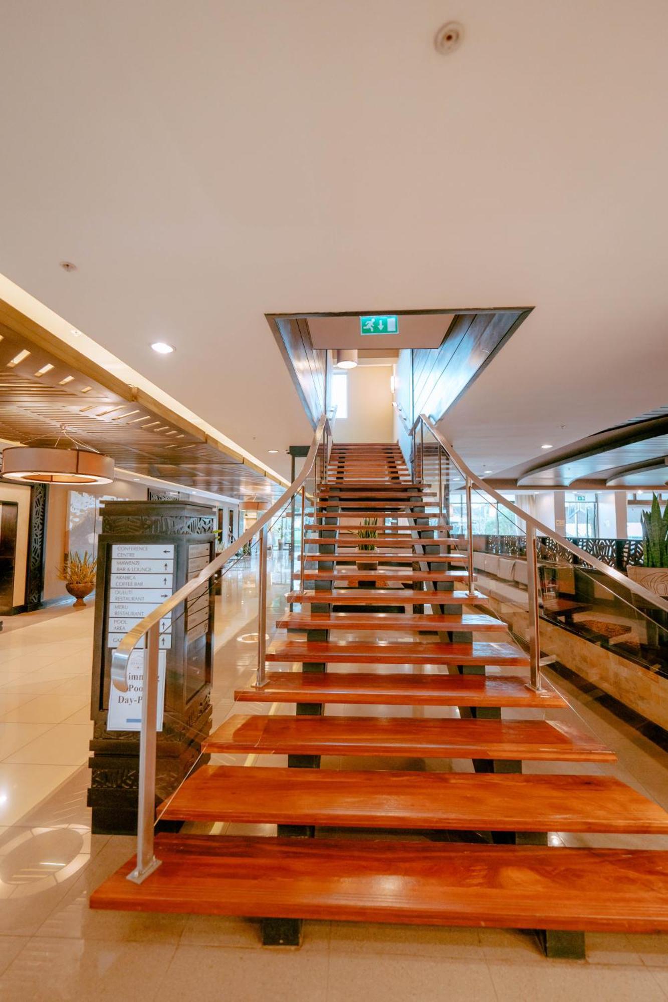 Mount Meru Hotel Αρούσα Εξωτερικό φωτογραφία