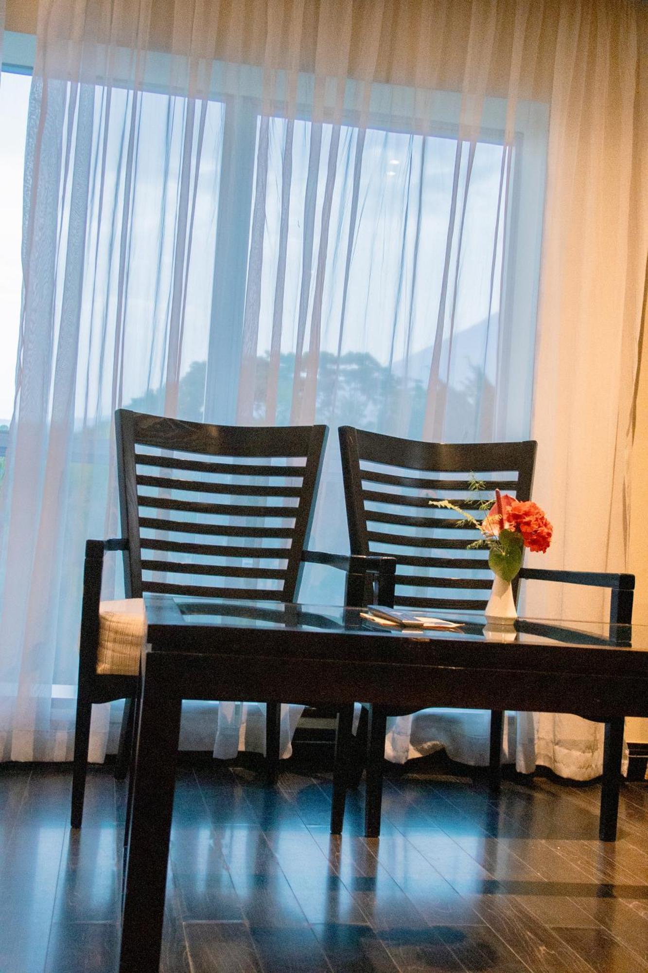Mount Meru Hotel Αρούσα Εξωτερικό φωτογραφία