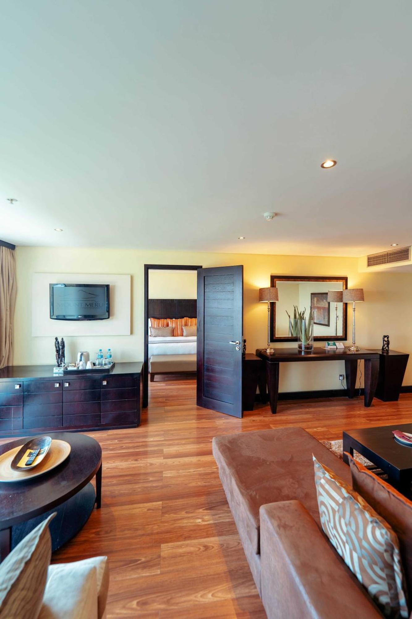 Mount Meru Hotel Αρούσα Εξωτερικό φωτογραφία