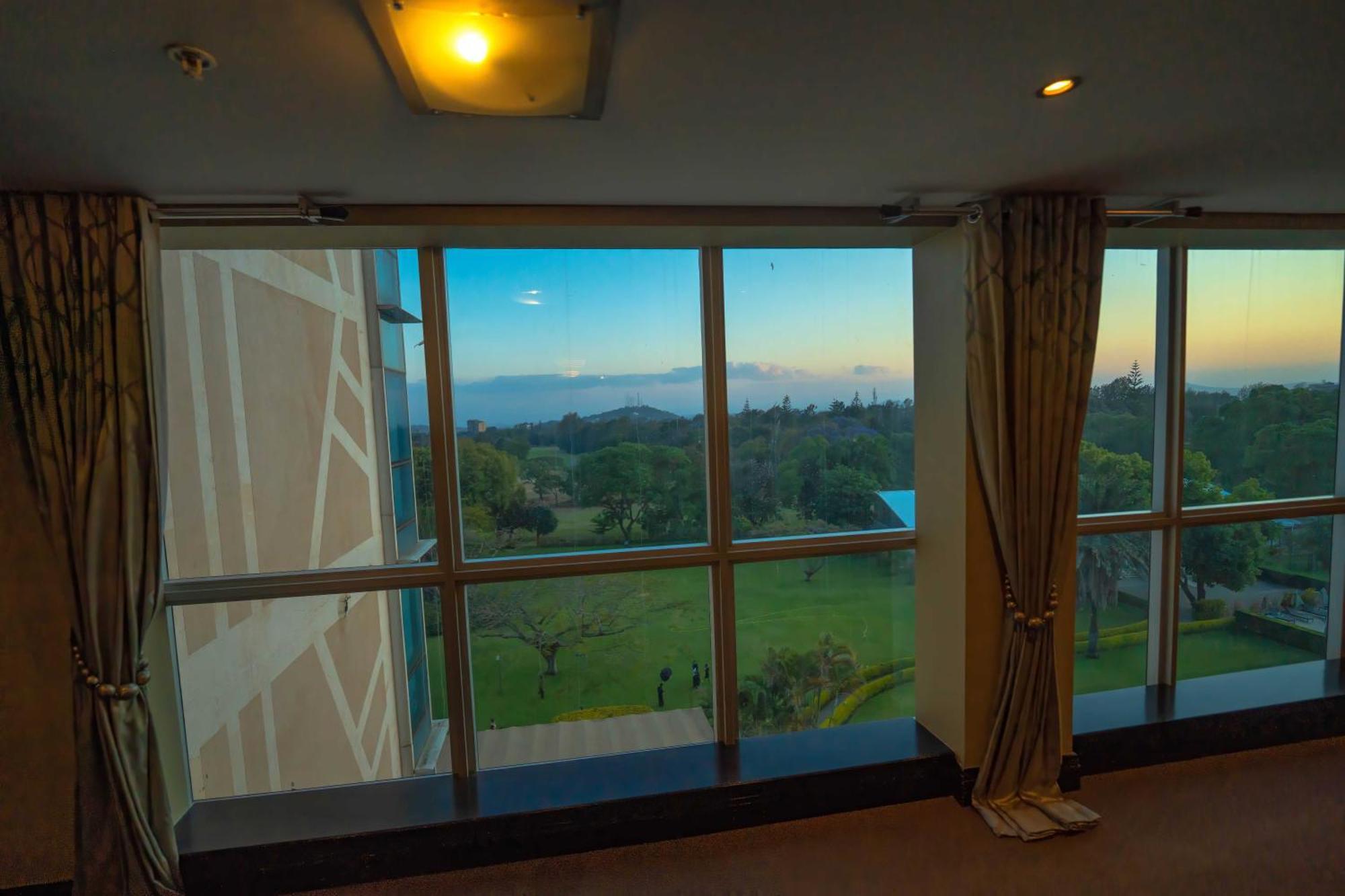Mount Meru Hotel Αρούσα Εξωτερικό φωτογραφία